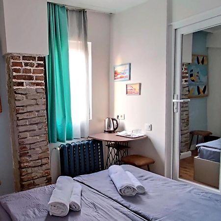 9 Doors Otel Tiflis Dış mekan fotoğraf